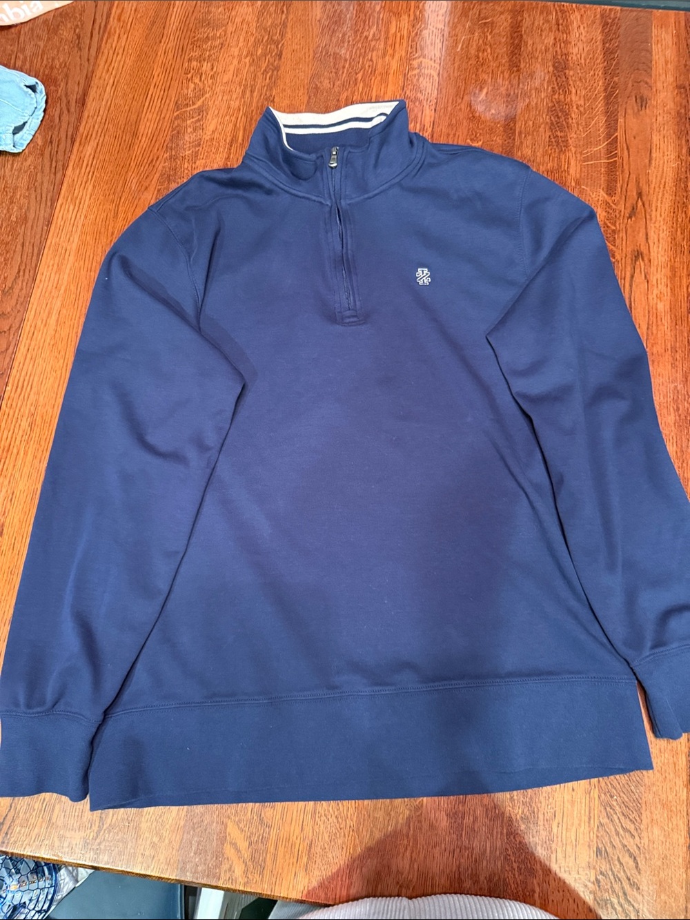 Izod Golf Men's Navy Quarter-Zip Pullover Sweatshirt